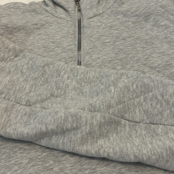 Lululemon long sleeve half zip sweat top quilted pattern size 2 great condition - Picture 3 of 9